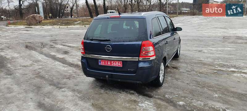 Минивэн Opel Zafira 2009 в Харькове