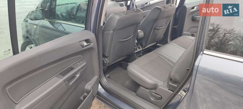 Минивэн Opel Zafira 2009 в Харькове
