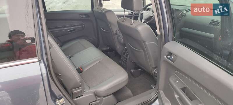 Минивэн Opel Zafira 2009 в Харькове