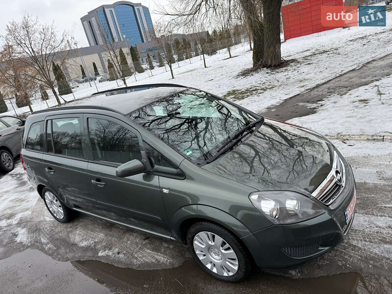 Opel Zafira 2009 Opel Zafira 2009