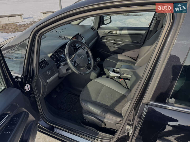 Минивэн Opel Zafira 2009 в Ивано-Франковске фото 13 Минивэн Opel Zafira 2009 в Ивано-Франковске