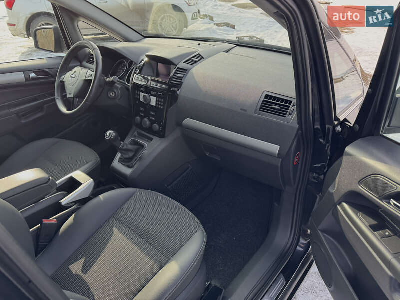 Минивэн Opel Zafira 2009 в Ивано-Франковске фото 25 Минивэн Opel Zafira 2009 в Ивано-Франковске