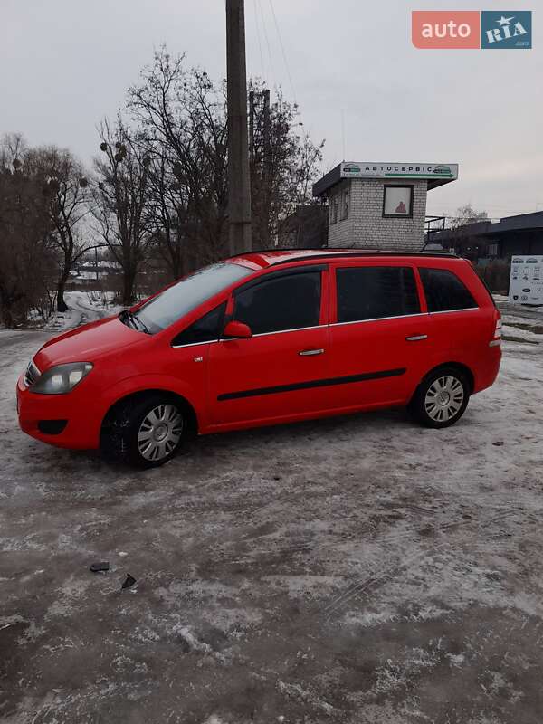 Минивэн Opel Zafira 2009 в Киеве фото 3 Минивэн Opel Zafira 2009 в Киеве