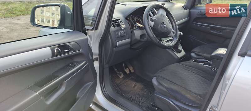 Мінівен Opel Zafira 2012 в Житомирі