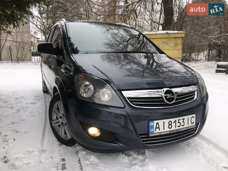 Opel Zafira 2010 Opel Zafira 2010