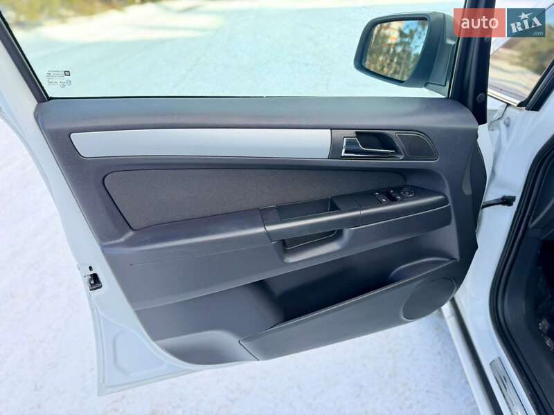 Минивэн Opel Zafira 2011 в Тернополе фото 19 Минивэн Opel Zafira 2011 в Тернополе