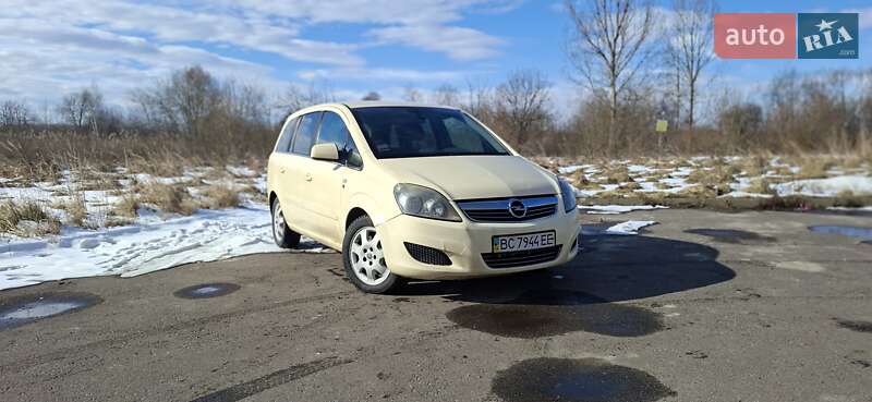 Opel Zafira 2010