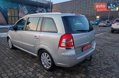 Мінівен Opel Zafira 2011 в Луцьку