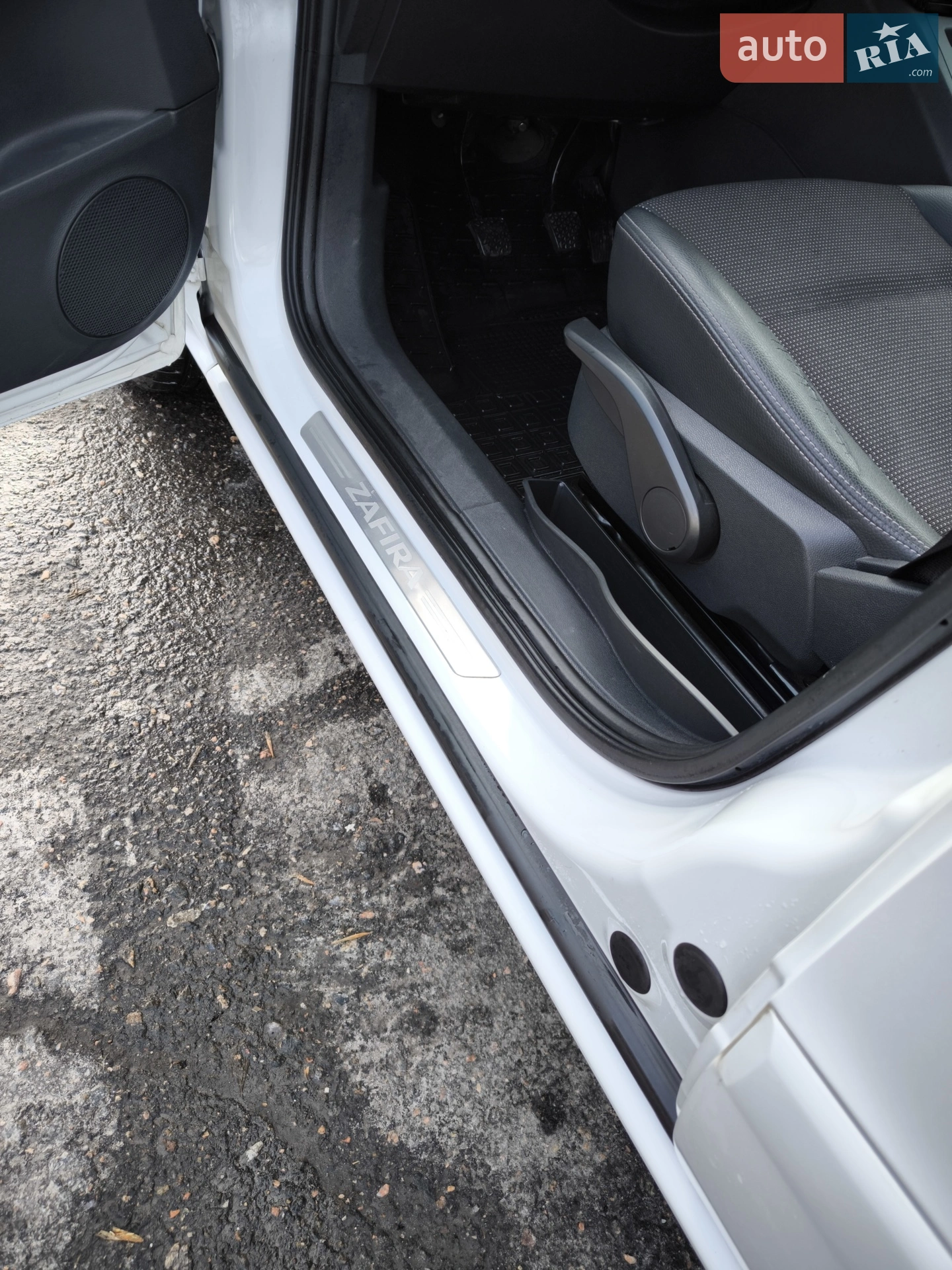 2010 Opel Zafira - мініатюра 2