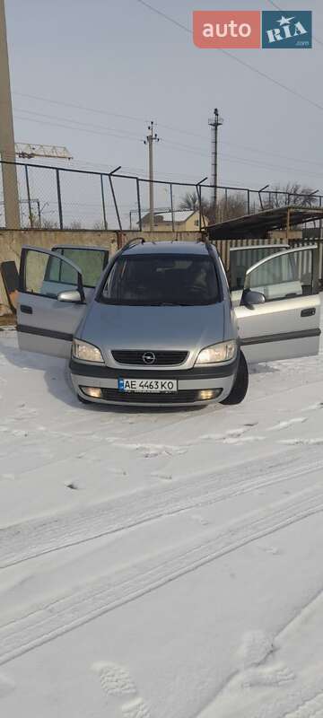 Opel Zafira 2002