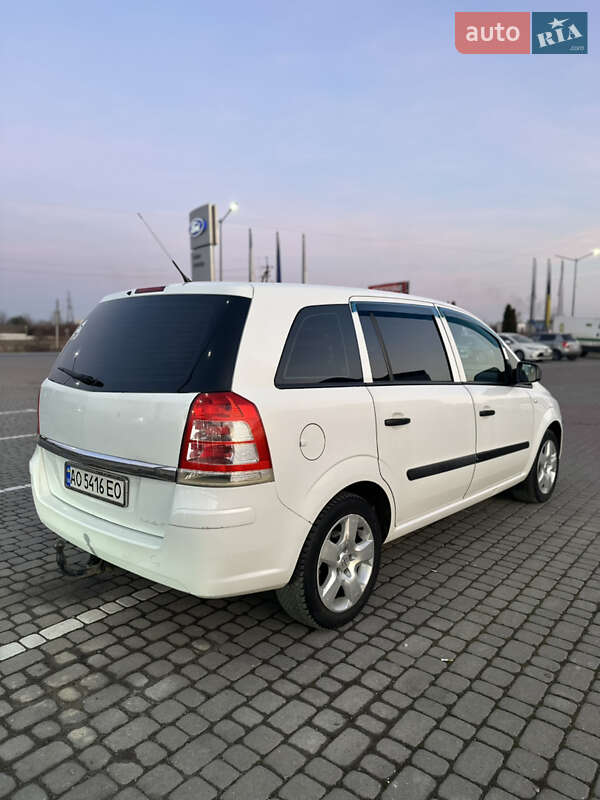 Минивэн Opel Zafira 2010 в Мукачево фото 7 Минивэн Opel Zafira 2010 в Мукачево