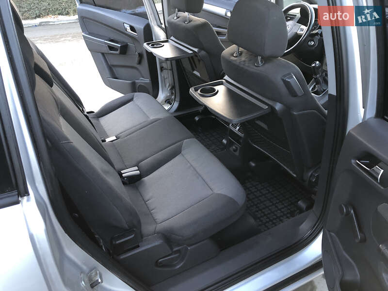 Минивэн Opel Zafira 2006 в Турке