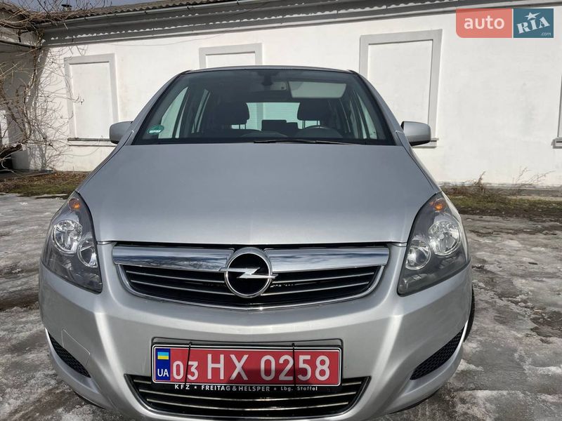 Мінівен Opel Zafira 2010 в Білій Церкві