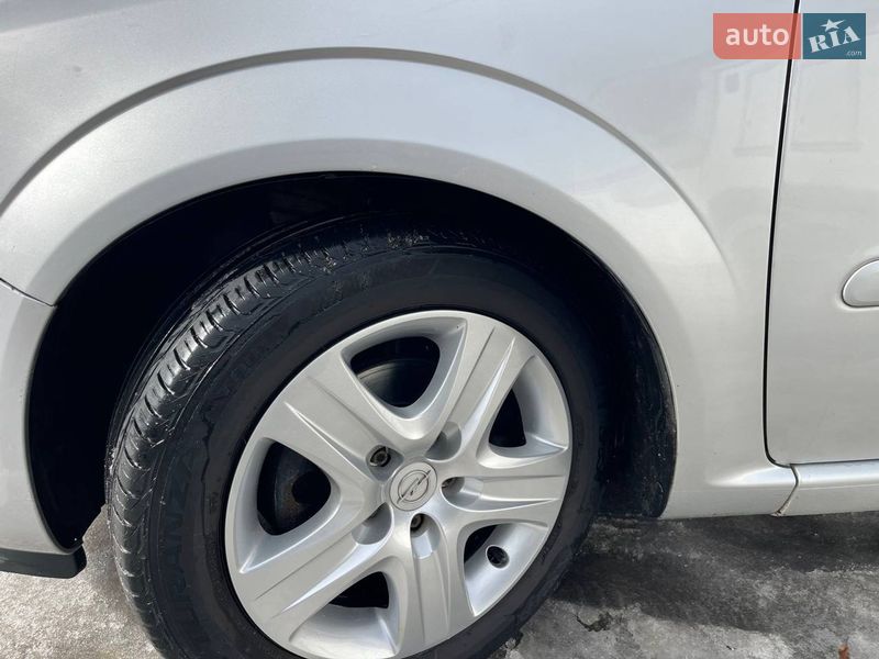 Мінівен Opel Zafira 2010 в Білій Церкві