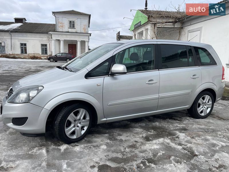 Мінівен Opel Zafira 2010 в Білій Церкві