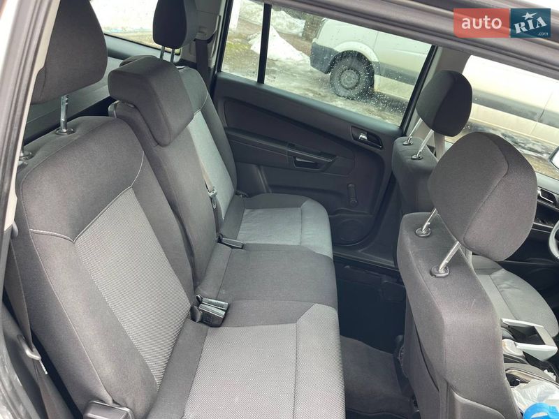 Мінівен Opel Zafira 2010 в Білій Церкві
