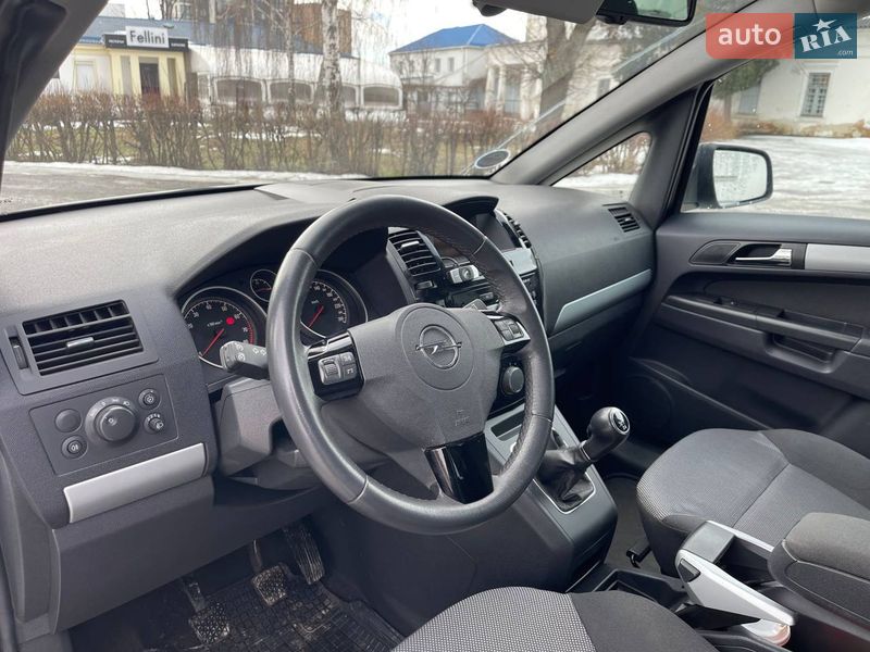 Мінівен Opel Zafira 2010 в Білій Церкві