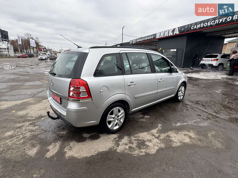 Минивэн Opel Zafira 2008 в Белой Церкви