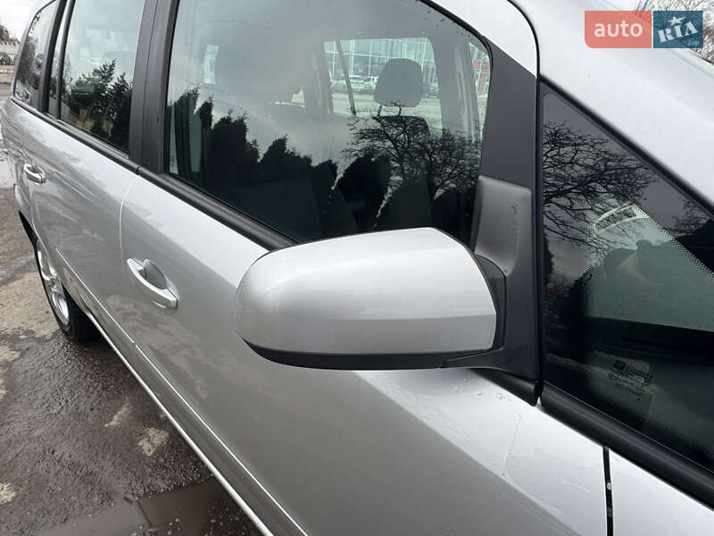 Минивэн Opel Zafira 2008 в Белой Церкви
