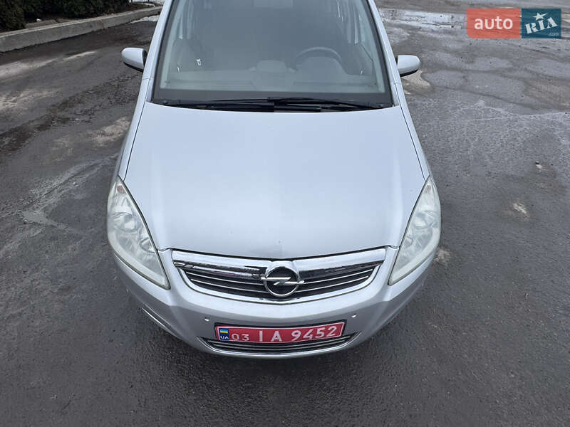 Минивэн Opel Zafira 2008 в Белой Церкви