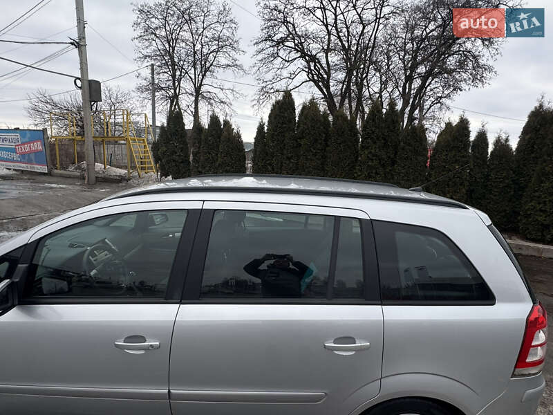 Минивэн Opel Zafira 2008 в Белой Церкви