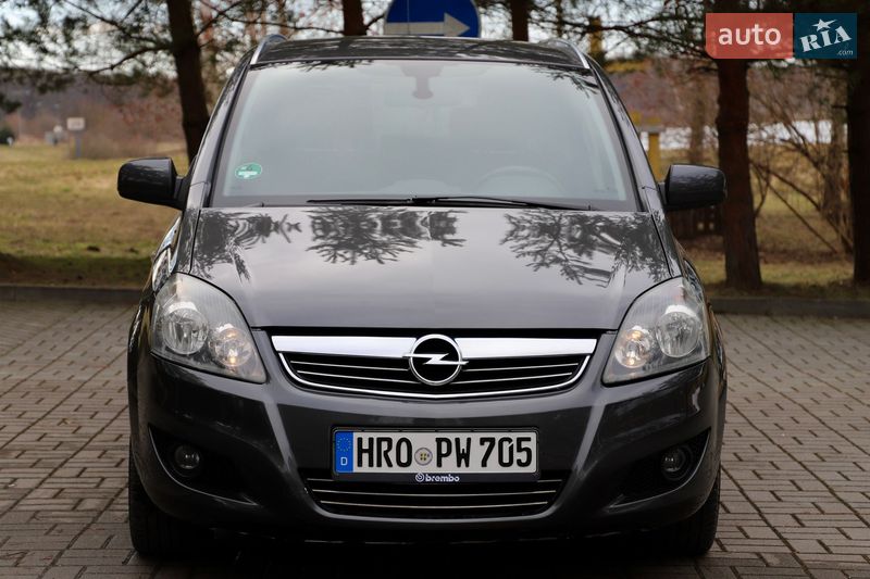 Минивэн Opel Zafira 2011 в Дрогобыче фото 6 Минивэн Opel Zafira 2011 в Дрогобыче