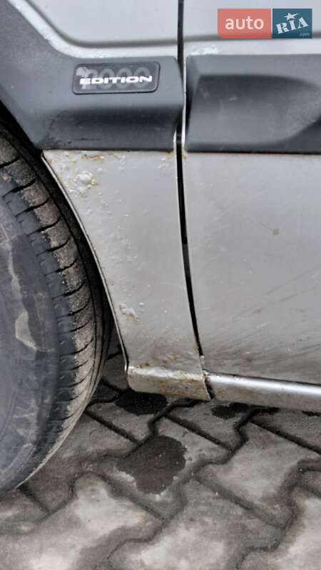 Минивэн Opel Zafira 2000 в Немишаево