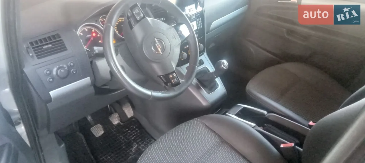 2010 Opel Zafira - мініатюра 12