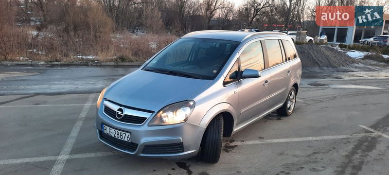 Минивэн Opel Zafira 2007 в Буче