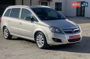 Мінівен Opel Zafira 2010 в Луцьку