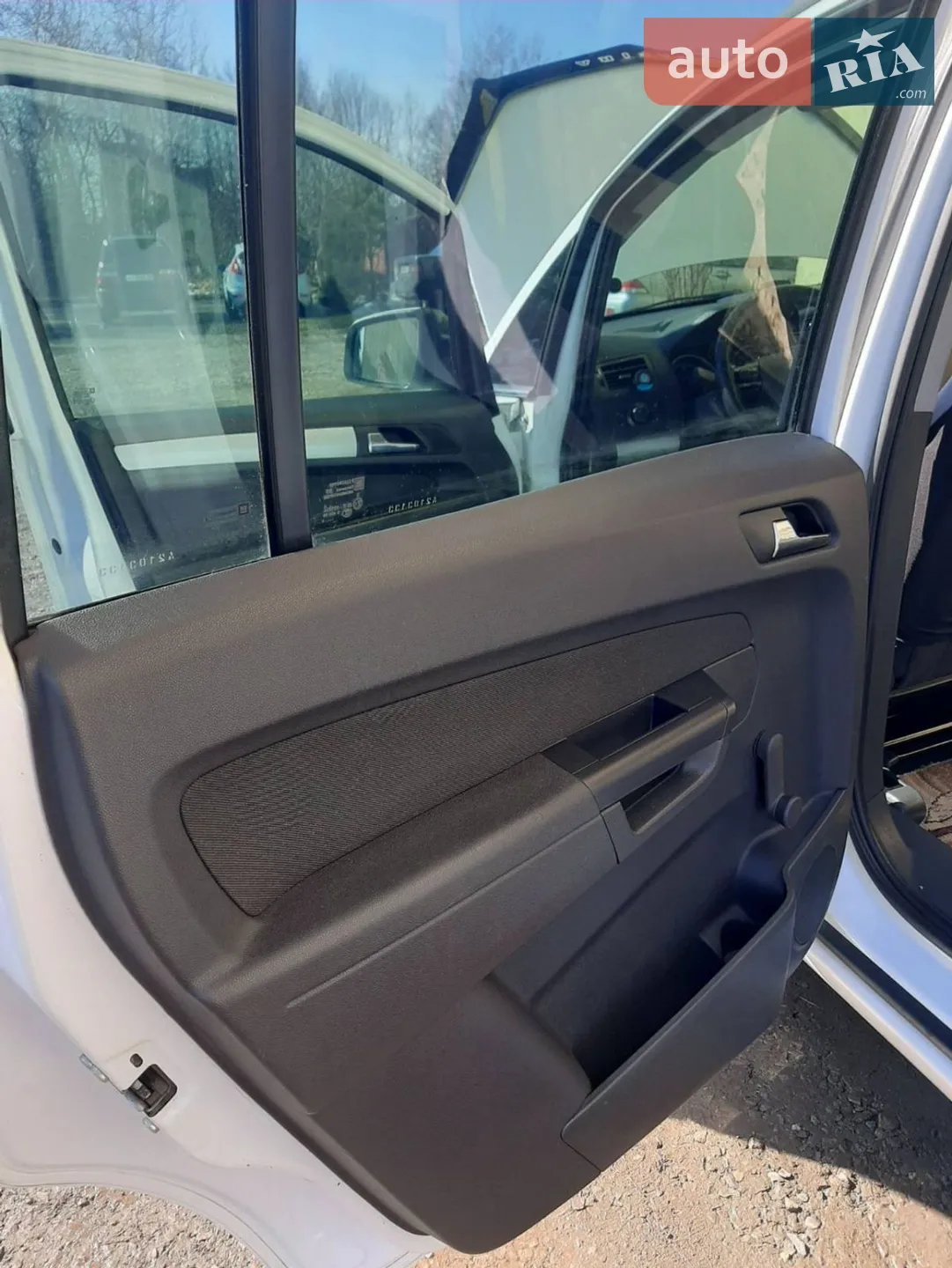 2010 Opel Zafira - мініатюра 16