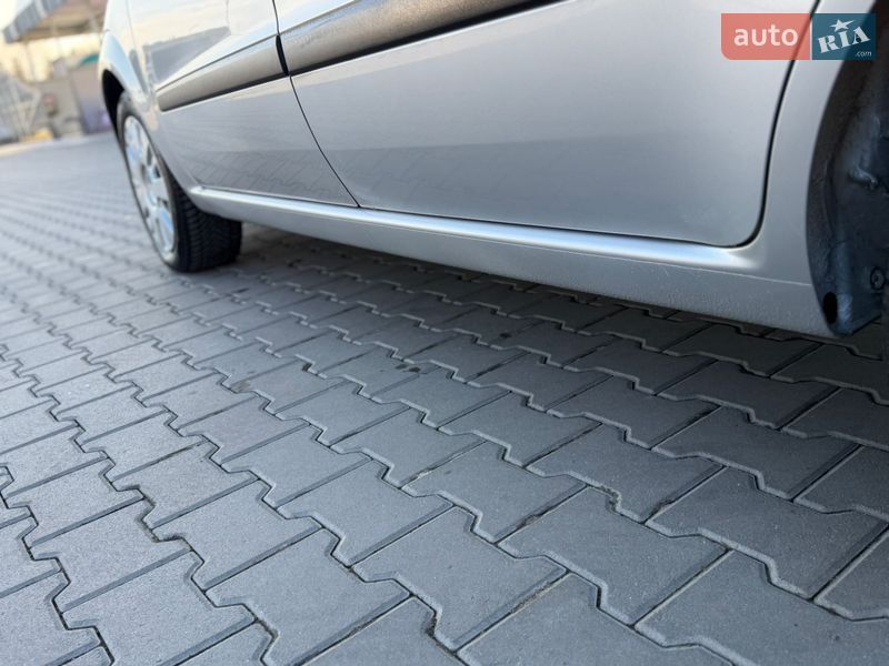 Минивэн Opel Zafira 2009 в Владимире