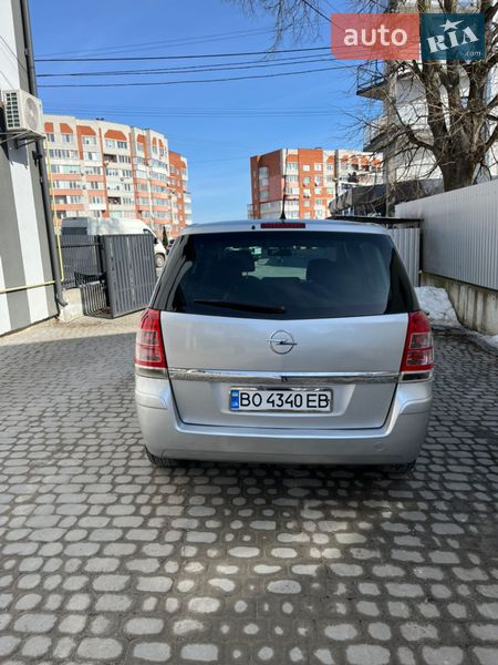 Минивэн Opel Zafira 2010 в Тернополе