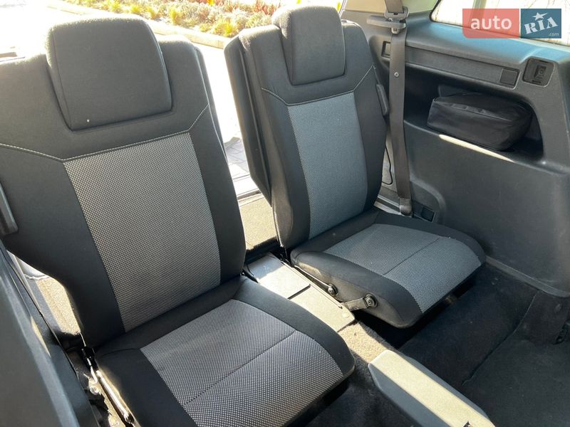 Минивэн Opel Zafira 2013 в Киеве