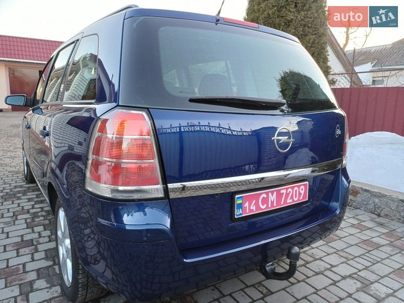 Минивэн Opel Zafira 2008 в Умани