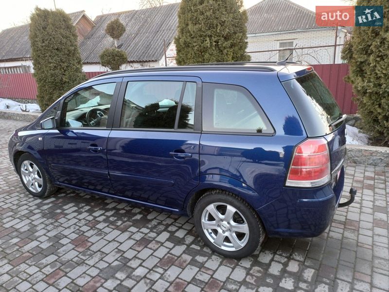 Минивэн Opel Zafira 2008 в Умани
