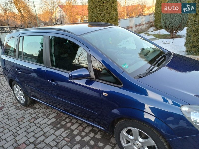 Минивэн Opel Zafira 2008 в Умани
