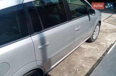 Минивэн Opel Zafira 2011 в Львове