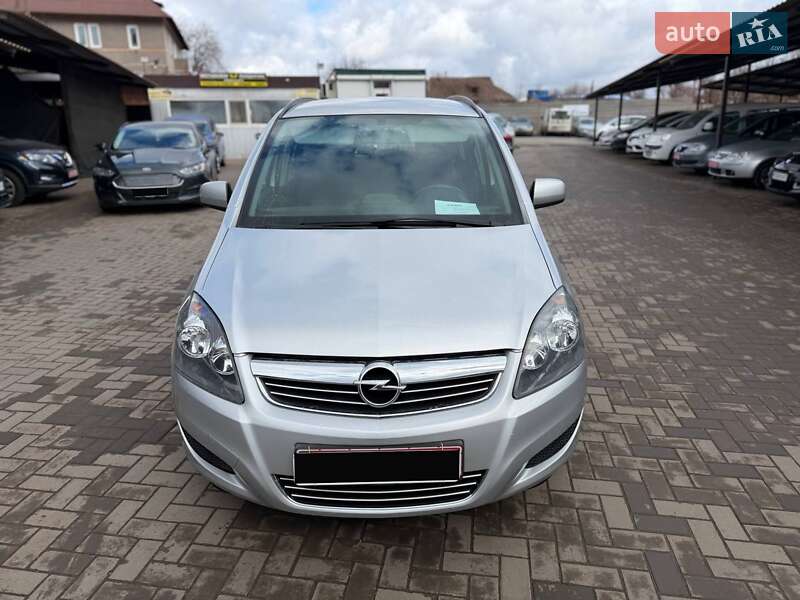 Микровэн Opel Zafira 2012 в Кривом Роге