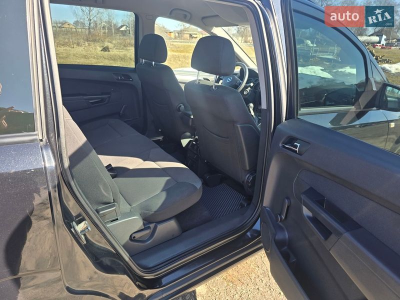 Минивэн Opel Zafira 2013 в Пирятине