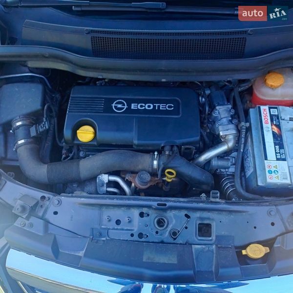 Минивэн Opel Zafira 2013 в Запорожье