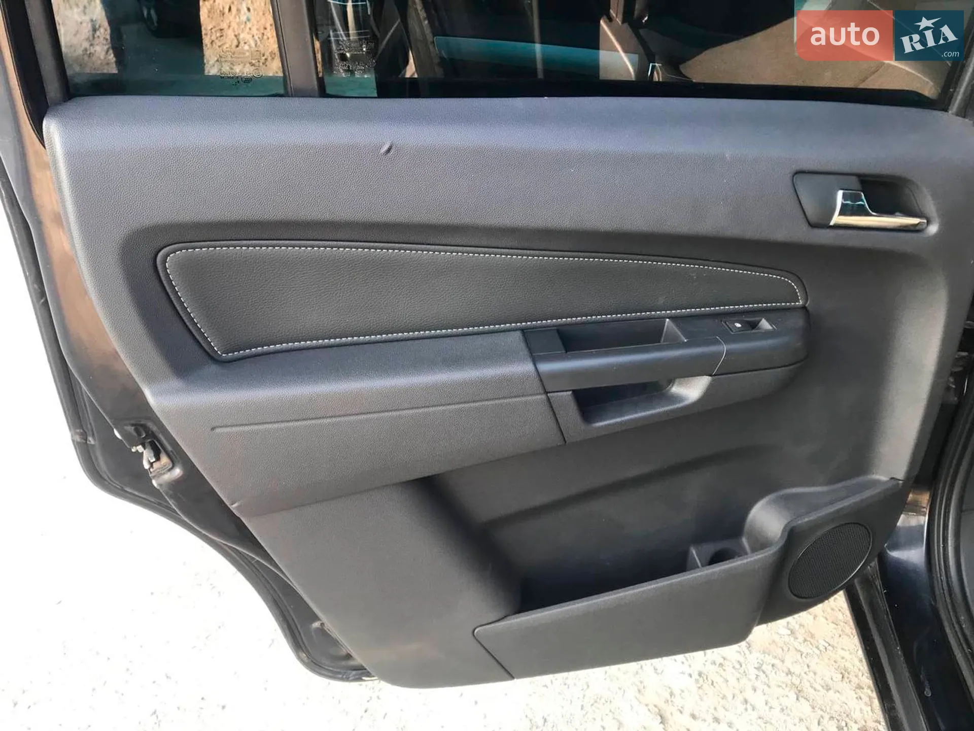 2010 Opel Zafira - мініатюра 14