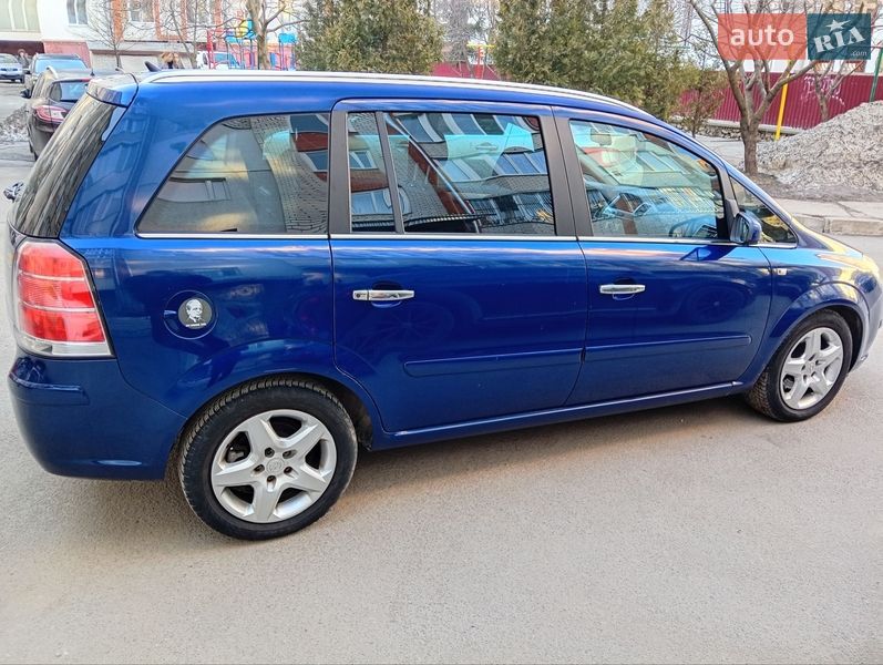 Минивэн Opel Zafira 2007 в Тернополе