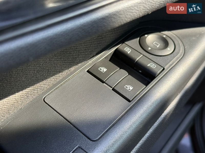 Минивэн Opel Zafira 2012 в Ровно