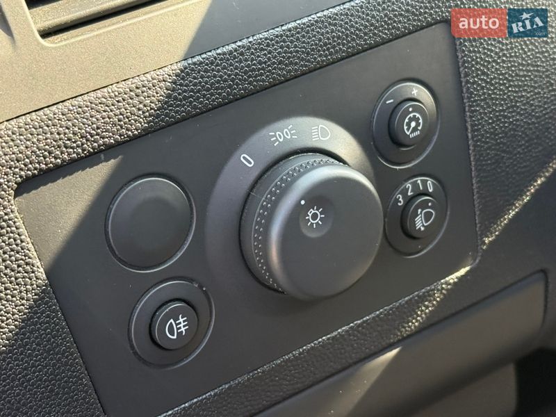 Минивэн Opel Zafira 2012 в Ровно