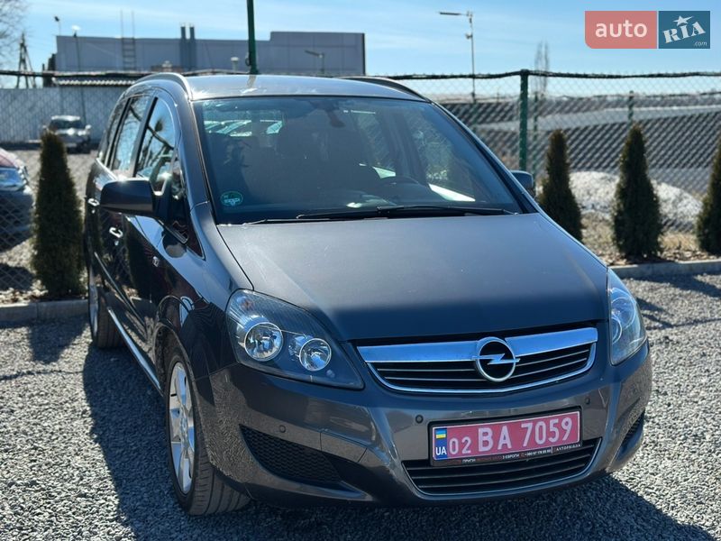 Мінівен Opel Zafira 2012 в Вінниці