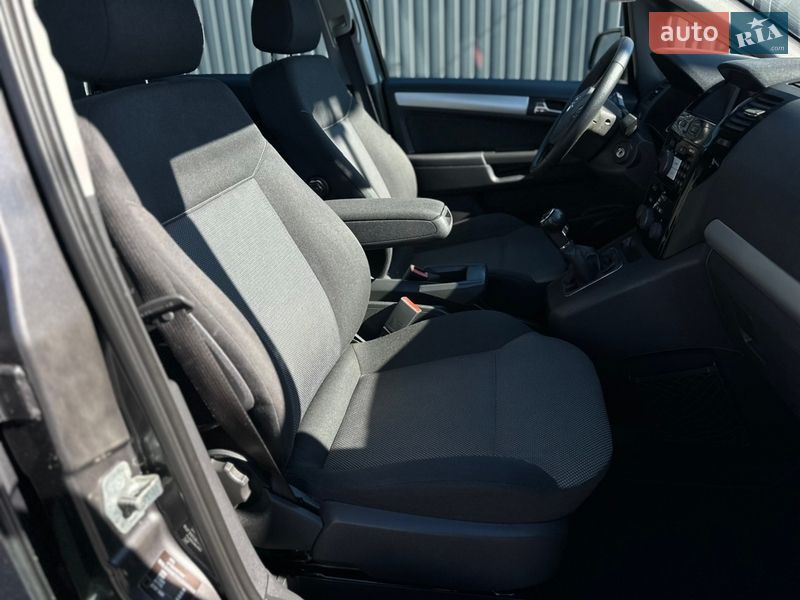 Мінівен Opel Zafira 2012 в Вінниці