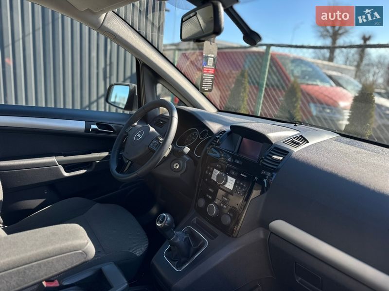 Мінівен Opel Zafira 2012 в Вінниці