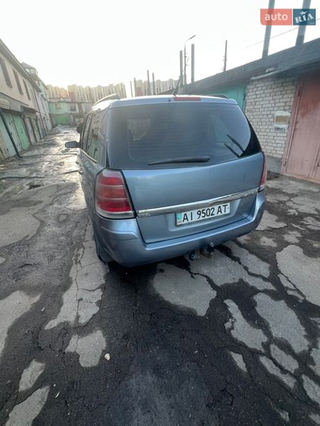 Минивэн Opel Zafira 2006 в Киеве