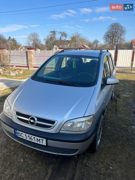 Opel Zafira 2004